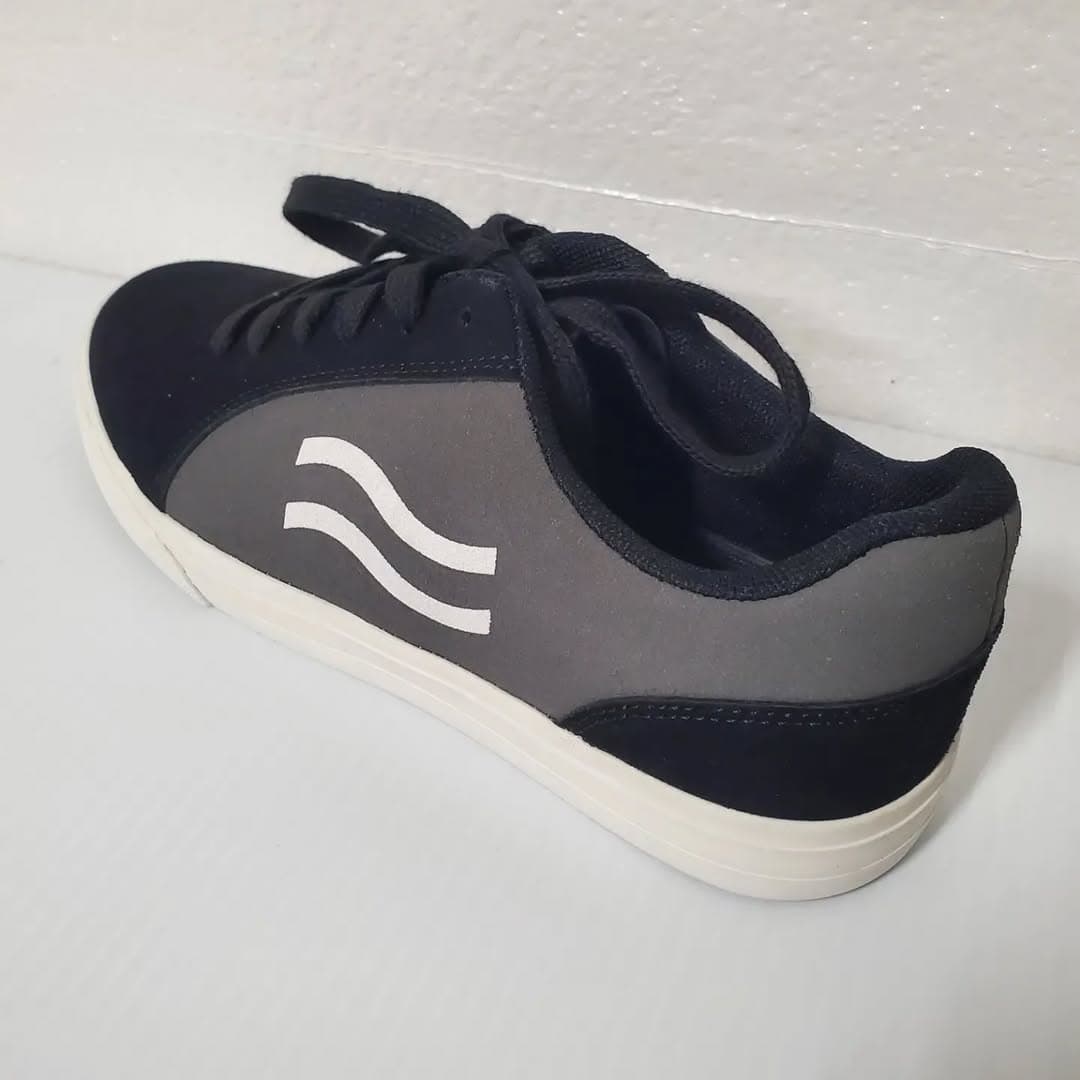 Stay Chill Skate Shoes Image 1